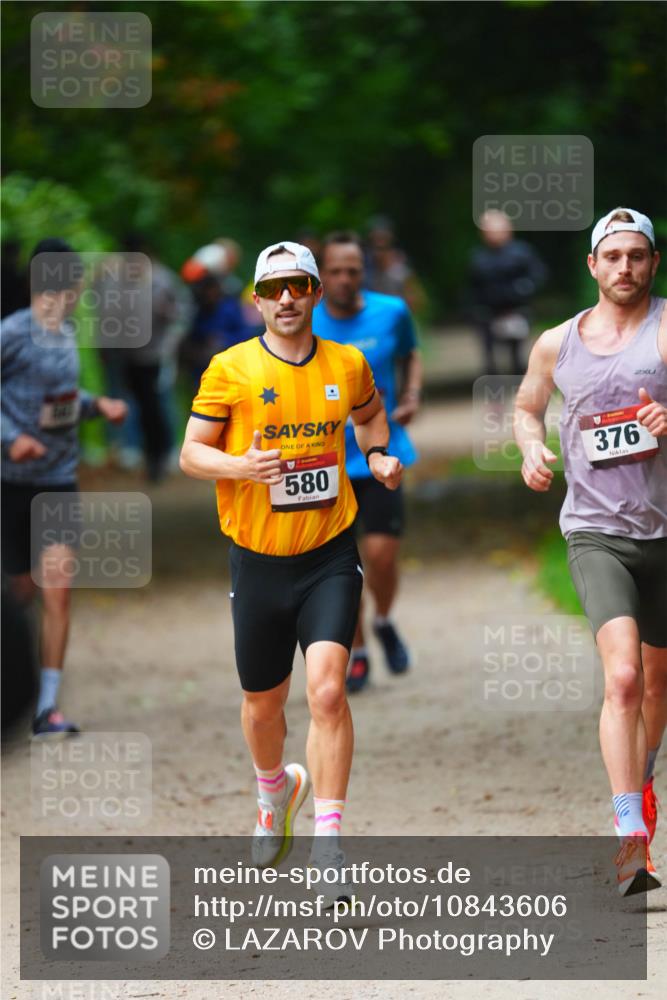 11.10.2026 - Bramfelder Halbmarathon 2026 LAZAROV Photography http://msf.ph/oto/10843606 11.10.2026 10:47:31 Laufen 580, 376, 2 meine-sportfotos.de