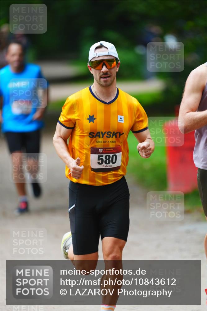 11.10.2026 - Bramfelder Halbmarathon 2026 LAZAROV Photography http://msf.ph/oto/10843612 11.10.2026 10:47:33 Laufen 35, 580 meine-sportfotos.de