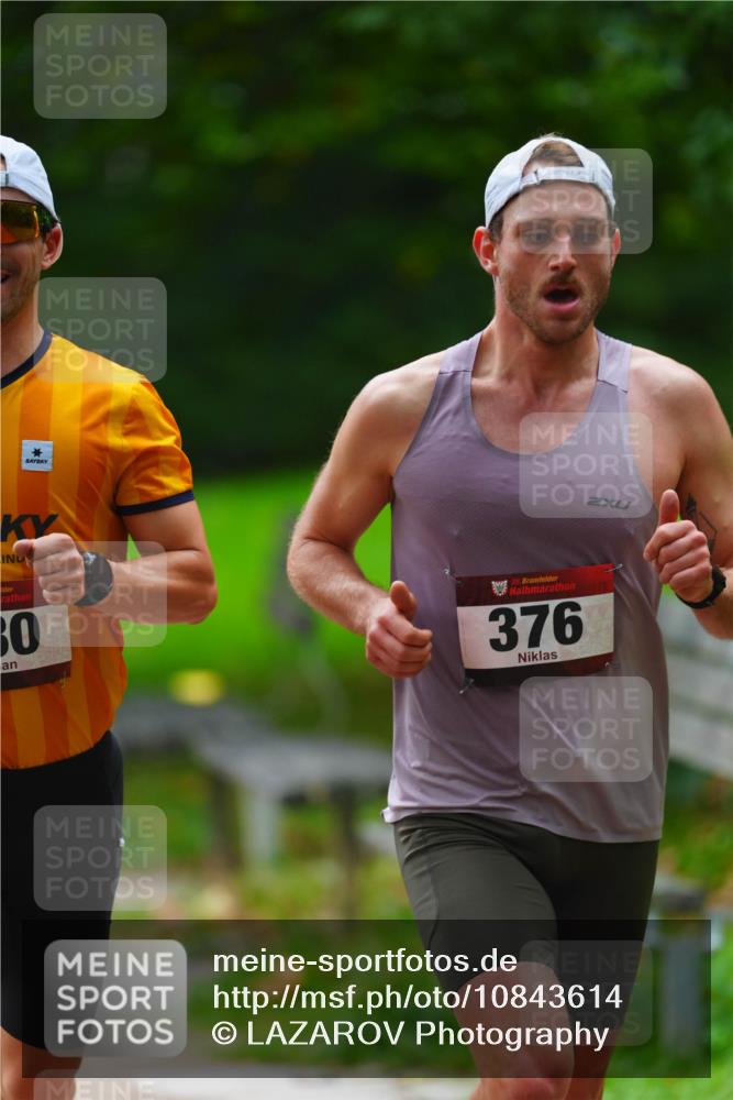 11.10.2026 - Bramfelder Halbmarathon 2026 LAZAROV Photography http://msf.ph/oto/10843614 11.10.2026 10:47:34 Laufen 30, 35, 376 meine-sportfotos.de