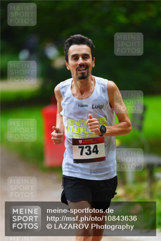 11.10.2026 - Bramfelder Halbmarathon 2026 LAZAROV Photography http://msf.ph/oto/10843636 11.10.2026 10:47:47 Laufen 35, 734 meine-sportfotos.de