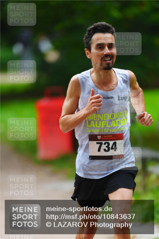 11.10.2026 - Bramfelder Halbmarathon 2026 LAZAROV Photography http://msf.ph/oto/10843637 11.10.2026 10:47:47 Laufen 35, 734 meine-sportfotos.de