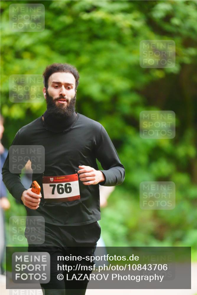 11.10.2026 - Bramfelder Halbmarathon 2026 LAZAROV Photography http://msf.ph/oto/10843706 11.10.2026 10:49:28 Laufen 766 meine-sportfotos.de