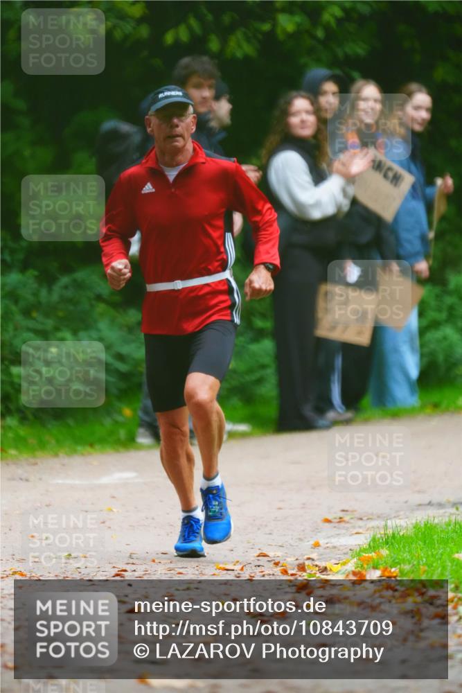11.10.2026 - Bramfelder Halbmarathon 2026 LAZAROV Photography http://msf.ph/oto/10843709 11.10.2026 10:49:39 Laufen 37 meine-sportfotos.de