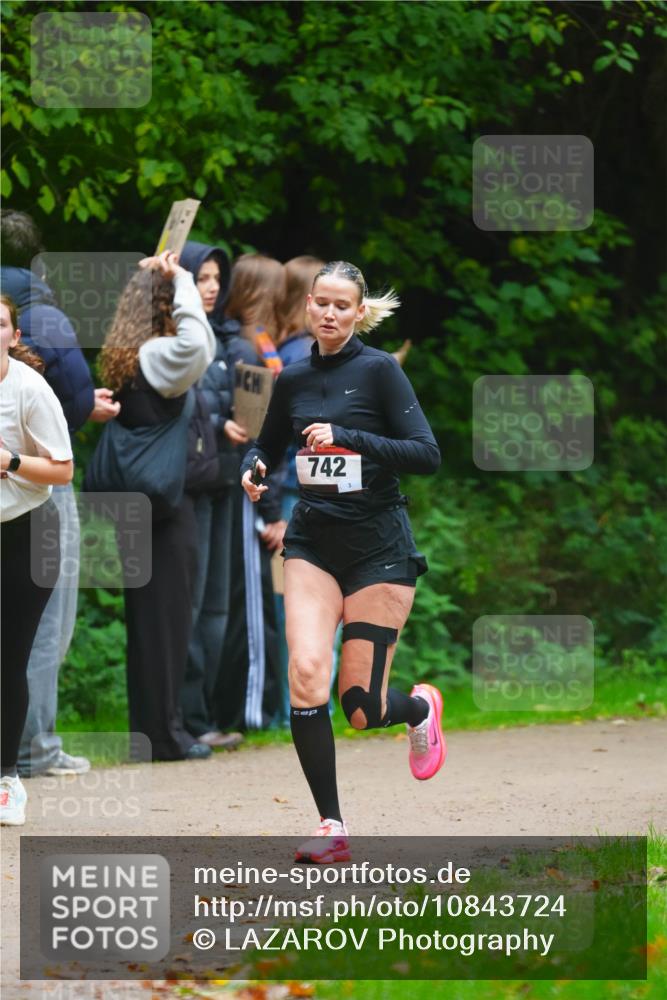 11.10.2026 - Bramfelder Halbmarathon 2026 LAZAROV Photography http://msf.ph/oto/10843724 11.10.2026 10:49:58 Laufen 742 meine-sportfotos.de