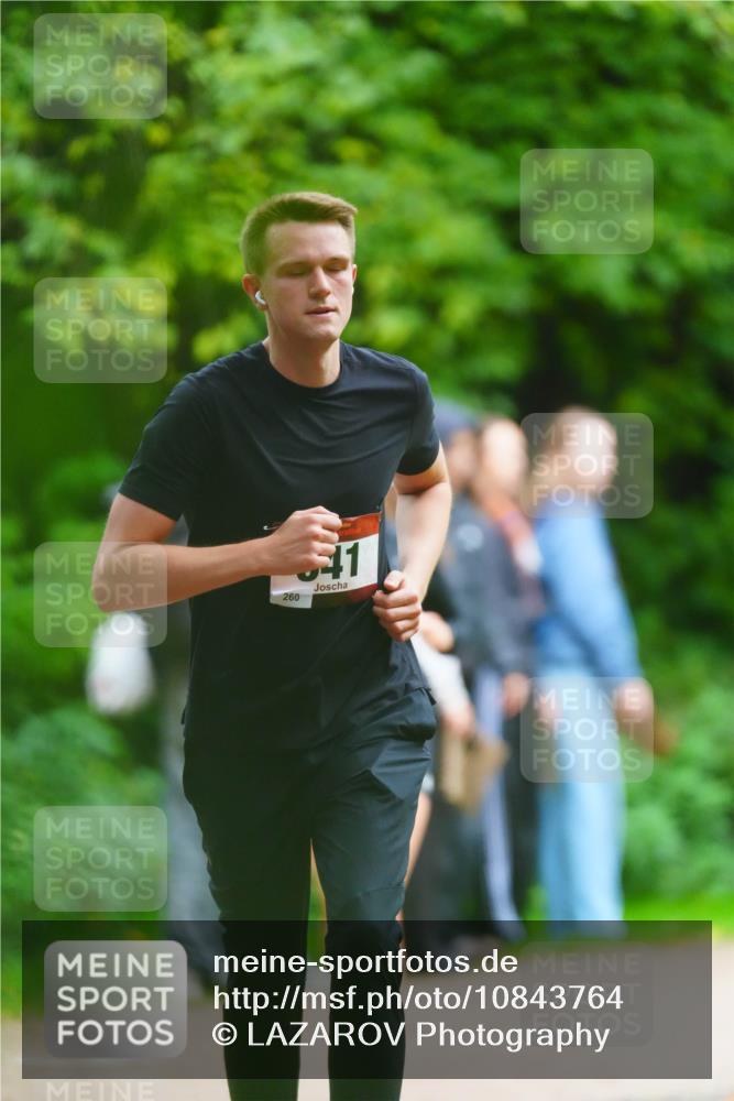 11.10.2026 - Bramfelder Halbmarathon 2026 LAZAROV Photography http://msf.ph/oto/10843764 11.10.2026 10:50:50 Laufen 260, 41 meine-sportfotos.de
