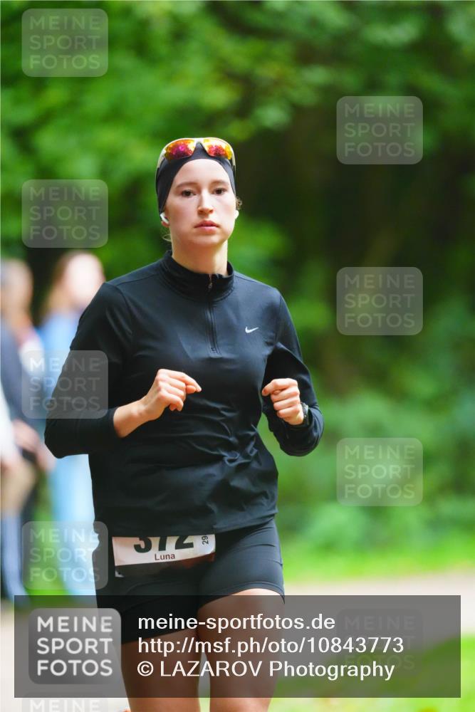 11.10.2026 - Bramfelder Halbmarathon 2026 LAZAROV Photography http://msf.ph/oto/10843773 11.10.2026 10:50:55 Laufen 572, 29 meine-sportfotos.de