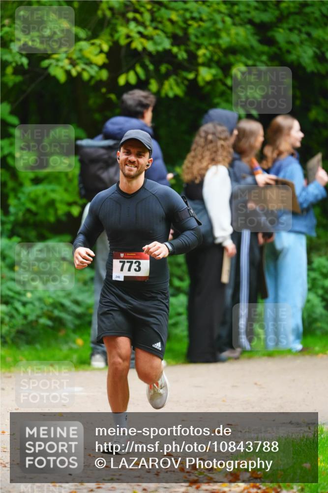 11.10.2026 - Bramfelder Halbmarathon 2026 LAZAROV Photography http://msf.ph/oto/10843788 11.10.2026 10:51:19 Laufen 246, 773 meine-sportfotos.de