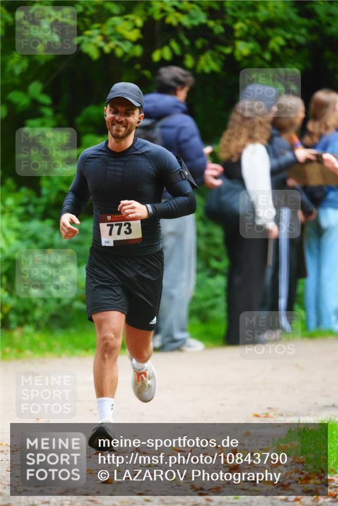 11.10.2026 - Bramfelder Halbmarathon 2026 LAZAROV Photography http://msf.ph/oto/10843790 11.10.2026 10:51:19 Laufen 246, 773 meine-sportfotos.de