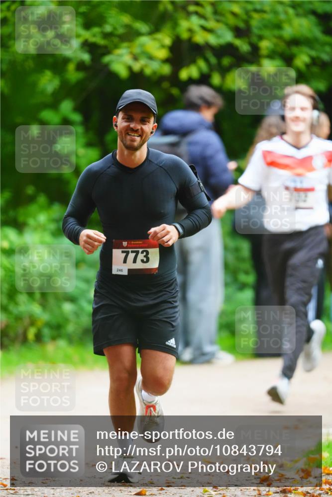 11.10.2026 - Bramfelder Halbmarathon 2026 LAZAROV Photography http://msf.ph/oto/10843794 11.10.2026 10:51:20 Laufen 246, 773 meine-sportfotos.de