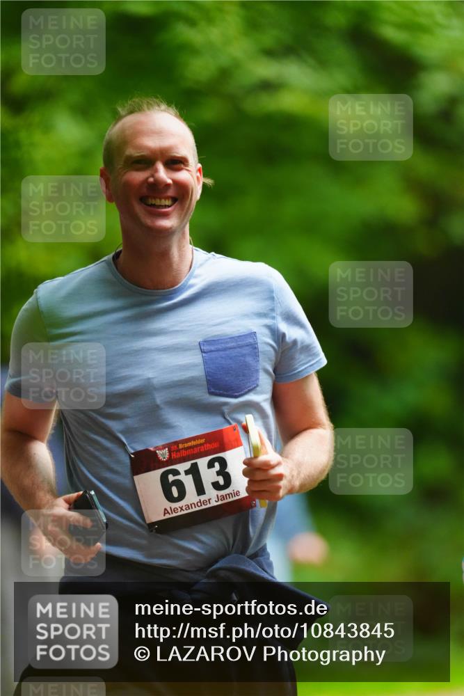 11.10.2026 - Bramfelder Halbmarathon 2026 LAZAROV Photography http://msf.ph/oto/10843845 11.10.2026 10:52:11 Laufen 35, 613 meine-sportfotos.de