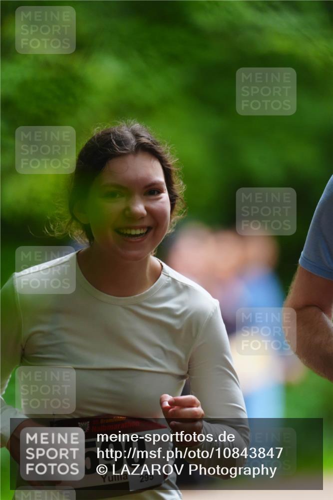 11.10.2026 - Bramfelder Halbmarathon 2026 LAZAROV Photography http://msf.ph/oto/10843847 11.10.2026 10:52:13 Laufen 35, 590, 295 meine-sportfotos.de