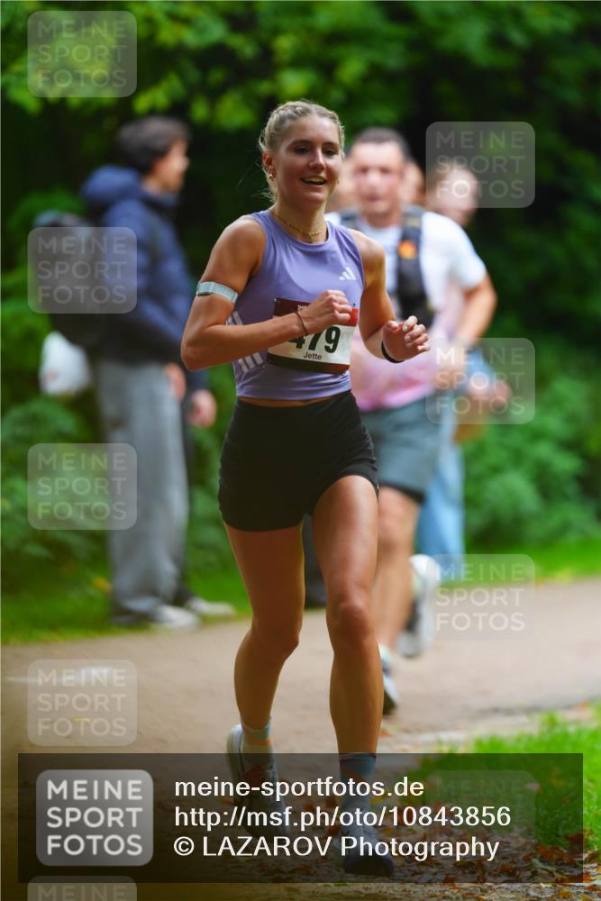 11.10.2026 - Bramfelder Halbmarathon 2026 LAZAROV Photography http://msf.ph/oto/10843856 11.10.2026 10:52:37 Laufen 79 meine-sportfotos.de