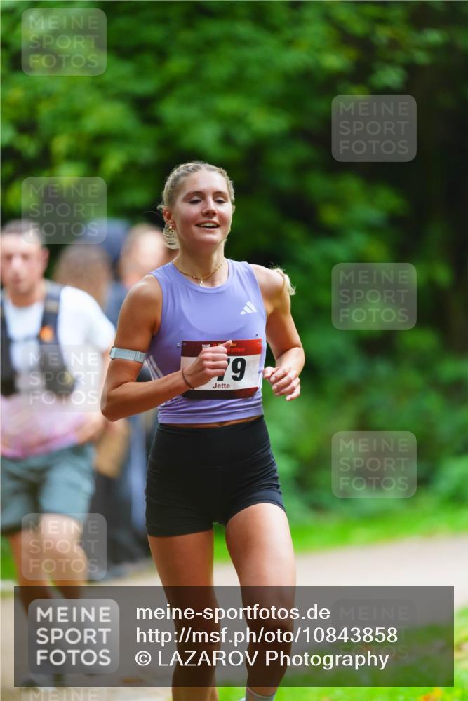11.10.2026 - Bramfelder Halbmarathon 2026 LAZAROV Photography http://msf.ph/oto/10843858 11.10.2026 10:52:37 Laufen 9 meine-sportfotos.de