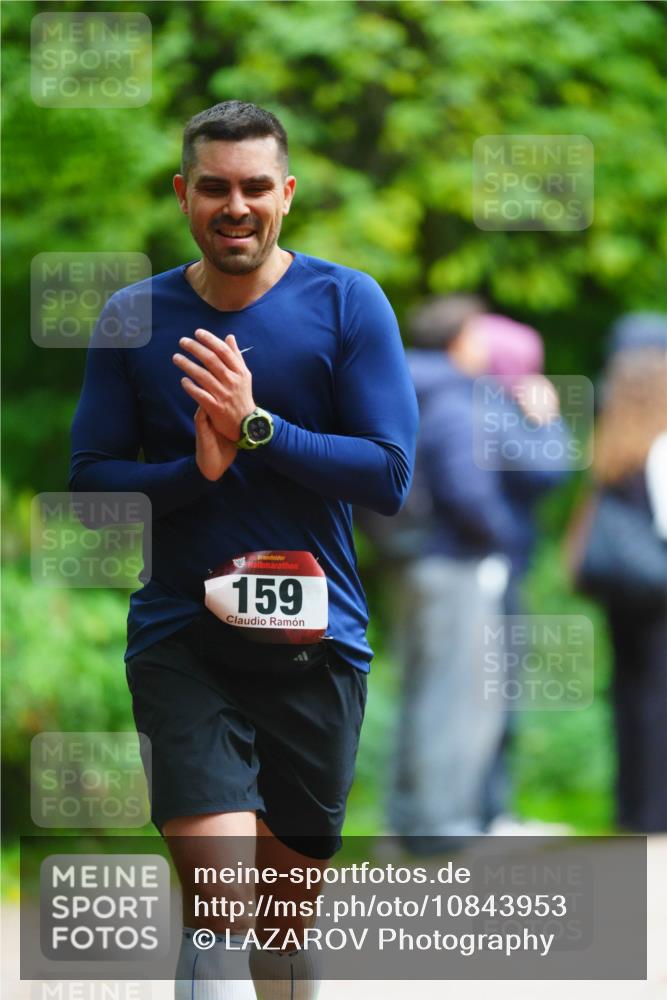 11.10.2026 - Bramfelder Halbmarathon 2026 LAZAROV Photography http://msf.ph/oto/10843953 11.10.2026 10:54:14 Laufen 159 meine-sportfotos.de