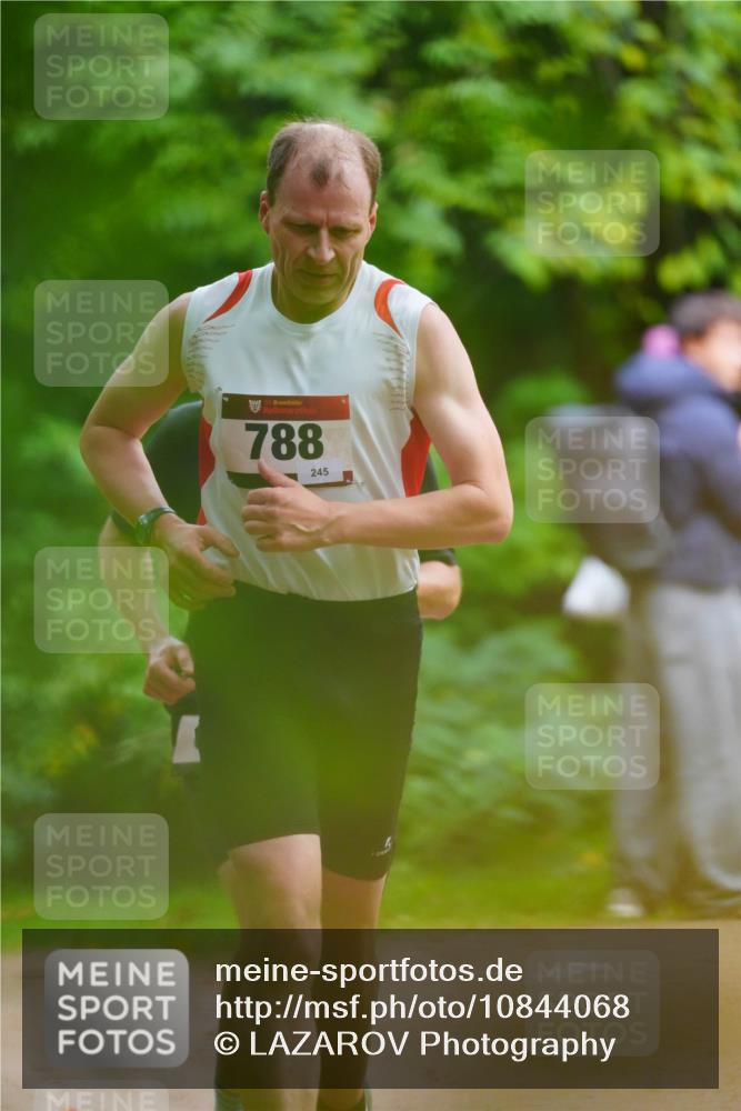 11.10.2026 - Bramfelder Halbmarathon 2026 LAZAROV Photography http://msf.ph/oto/10844068 11.10.2026 10:56:17 Laufen 788, 245 meine-sportfotos.de