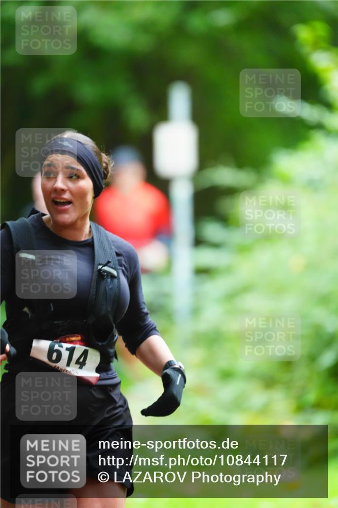 11.10.2026 - Bramfelder Halbmarathon 2026 LAZAROV Photography http://msf.ph/oto/10844117 11.10.2026 10:56:39 Laufen 614 meine-sportfotos.de