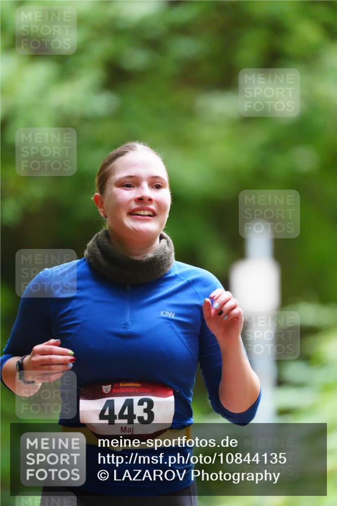 11.10.2026 - Bramfelder Halbmarathon 2026 LAZAROV Photography http://msf.ph/oto/10844135 11.10.2026 10:56:58 Laufen 35, 443 meine-sportfotos.de