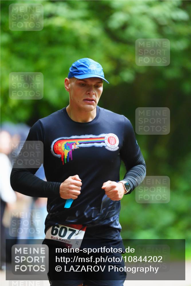 11.10.2026 - Bramfelder Halbmarathon 2026 LAZAROV Photography http://msf.ph/oto/10844202 11.10.2026 10:57:43 Laufen 607, 1910 meine-sportfotos.de