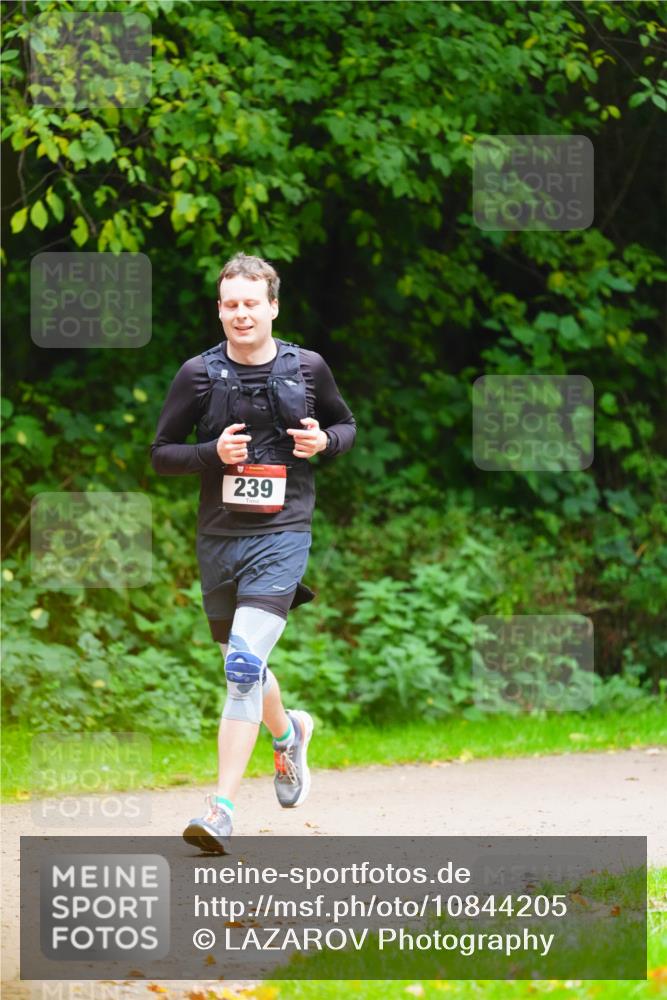 11.10.2026 - Bramfelder Halbmarathon 2026 LAZAROV Photography http://msf.ph/oto/10844205 11.10.2026 10:57:57 Laufen 239 meine-sportfotos.de