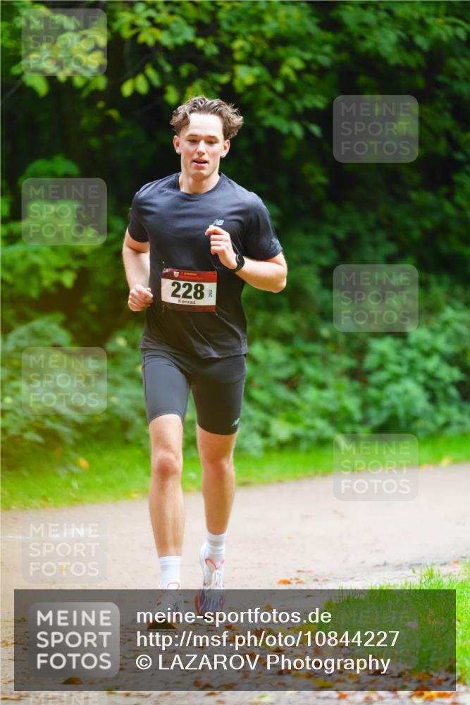 11.10.2026 - Bramfelder Halbmarathon 2026 LAZAROV Photography http://msf.ph/oto/10844227 11.10.2026 10:58:09 Laufen 228 meine-sportfotos.de