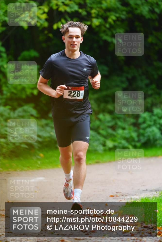11.10.2026 - Bramfelder Halbmarathon 2026 LAZAROV Photography http://msf.ph/oto/10844229 11.10.2026 10:58:10 Laufen 228 meine-sportfotos.de