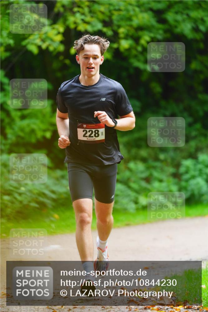11.10.2026 - Bramfelder Halbmarathon 2026 LAZAROV Photography http://msf.ph/oto/10844230 11.10.2026 10:58:10 Laufen 228 meine-sportfotos.de