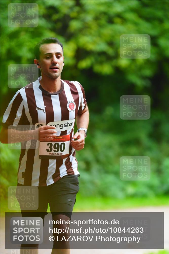 11.10.2026 - Bramfelder Halbmarathon 2026 LAZAROV Photography http://msf.ph/oto/10844263 11.10.2026 10:58:32 Laufen 1910, 390 meine-sportfotos.de