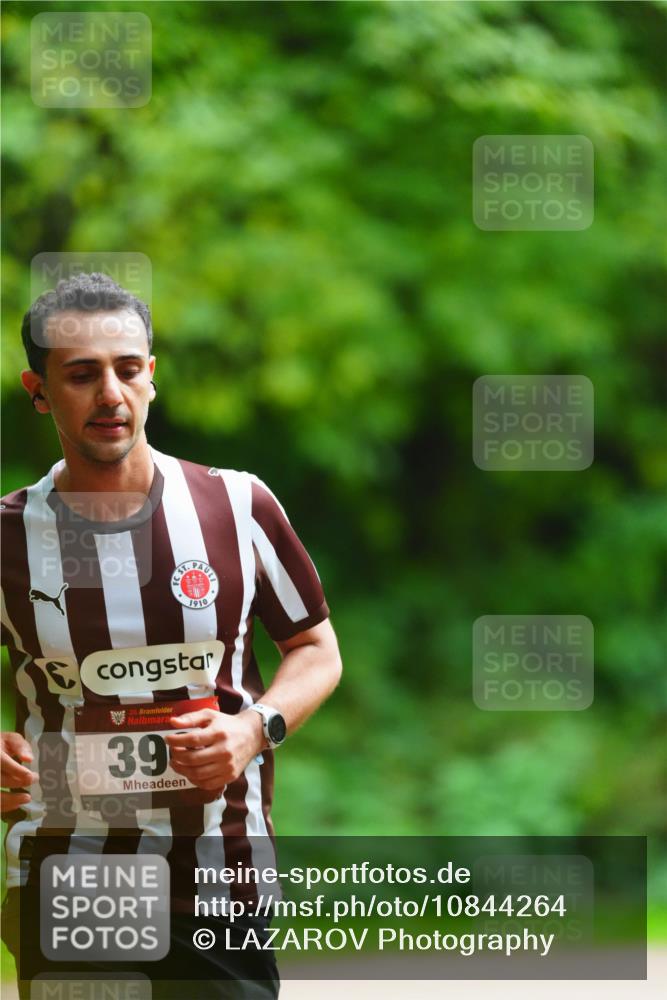 11.10.2026 - Bramfelder Halbmarathon 2026 LAZAROV Photography http://msf.ph/oto/10844264 11.10.2026 10:58:33 Laufen 1910, 35, 39 meine-sportfotos.de