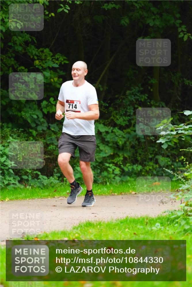 11.10.2026 - Bramfelder Halbmarathon 2026 LAZAROV Photography http://msf.ph/oto/10844330 11.10.2026 10:59:19 Laufen 714 meine-sportfotos.de
