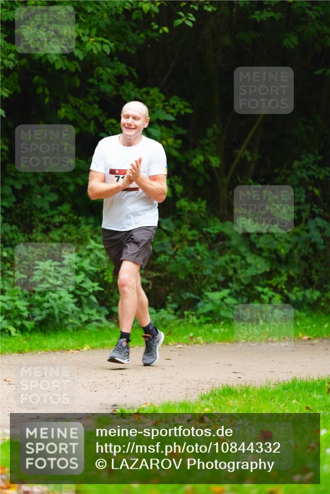 11.10.2026 - Bramfelder Halbmarathon 2026 LAZAROV Photography http://msf.ph/oto/10844332 11.10.2026 10:59:20 Laufen 71 meine-sportfotos.de