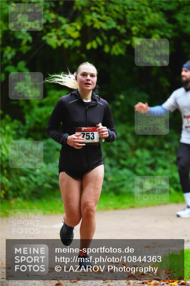 11.10.2026 - Bramfelder Halbmarathon 2026 LAZAROV Photography http://msf.ph/oto/10844363 11.10.2026 10:59:40 Laufen 753, 1 meine-sportfotos.de