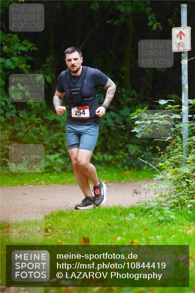 11.10.2026 - Bramfelder Halbmarathon 2026 LAZAROV Photography http://msf.ph/oto/10844419 11.10.2026 11:00:23 Laufen 254 meine-sportfotos.de