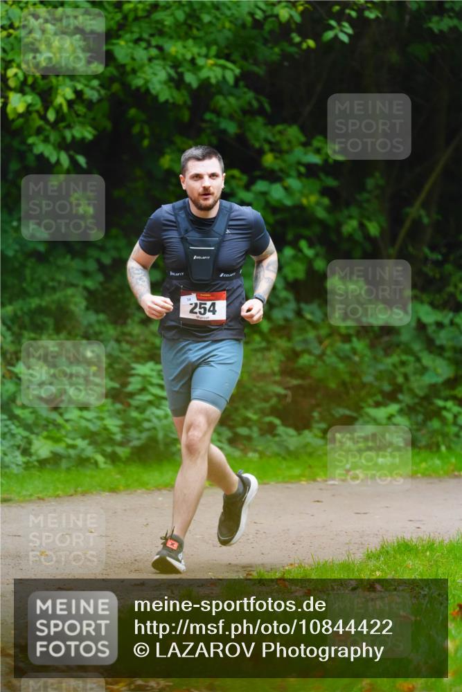 11.10.2026 - Bramfelder Halbmarathon 2026 LAZAROV Photography http://msf.ph/oto/10844422 11.10.2026 11:00:24 Laufen 254 meine-sportfotos.de