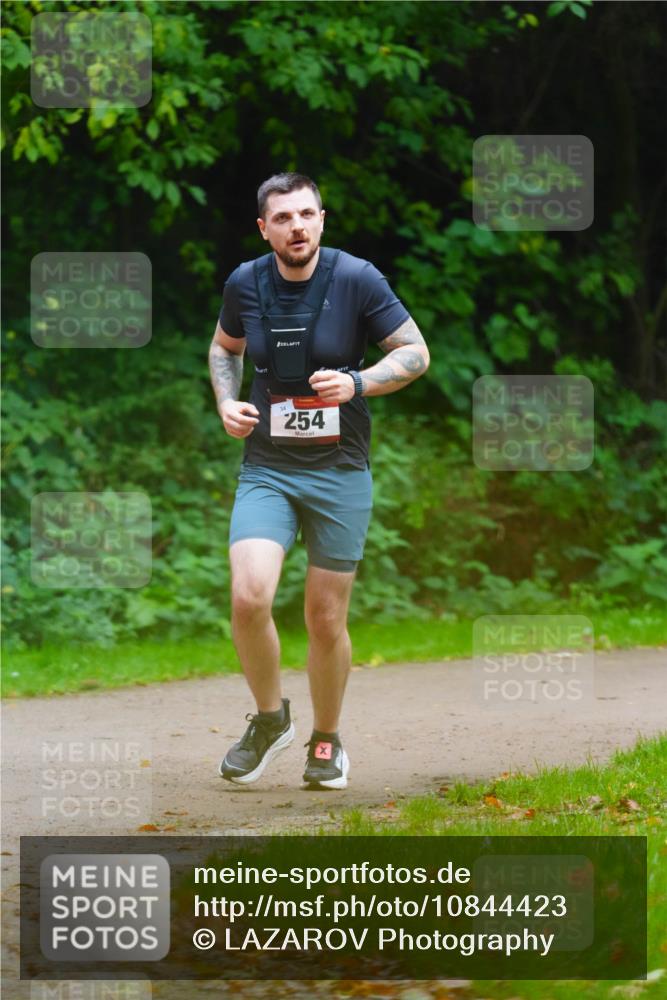11.10.2026 - Bramfelder Halbmarathon 2026 LAZAROV Photography http://msf.ph/oto/10844423 11.10.2026 11:00:24 Laufen 254 meine-sportfotos.de
