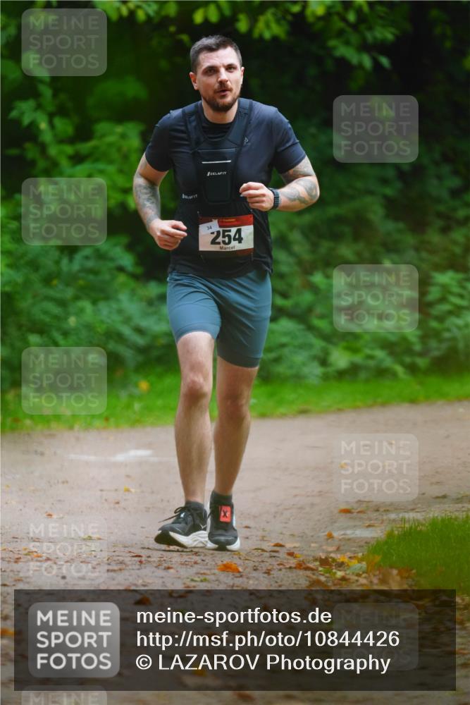 11.10.2026 - Bramfelder Halbmarathon 2026 LAZAROV Photography http://msf.ph/oto/10844426 11.10.2026 11:00:26 Laufen 34, 254 meine-sportfotos.de