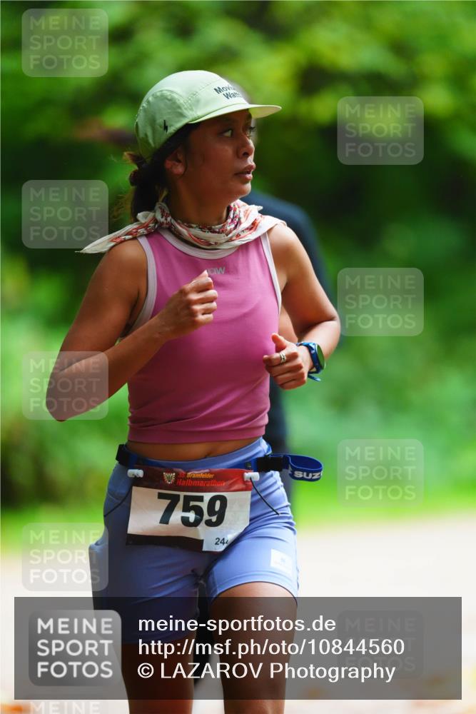 11.10.2026 - Bramfelder Halbmarathon 2026 LAZAROV Photography http://msf.ph/oto/10844560 11.10.2026 11:02:30 Laufen 35, 759, 244 meine-sportfotos.de