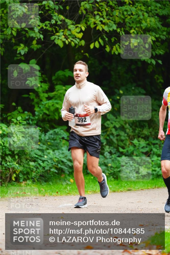 11.10.2026 - Bramfelder Halbmarathon 2026 LAZAROV Photography http://msf.ph/oto/10844585 11.10.2026 11:02:46 Laufen 392 meine-sportfotos.de