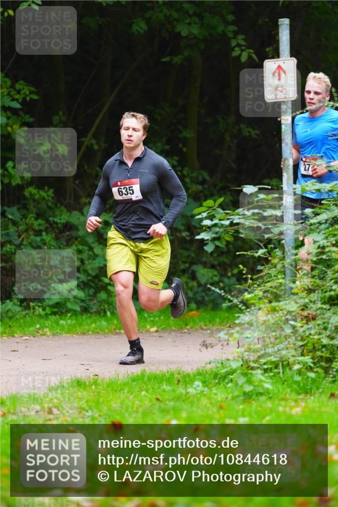11.10.2026 - Bramfelder Halbmarathon 2026 LAZAROV Photography http://msf.ph/oto/10844618 11.10.2026 11:03:10 Laufen 635, 27 meine-sportfotos.de
