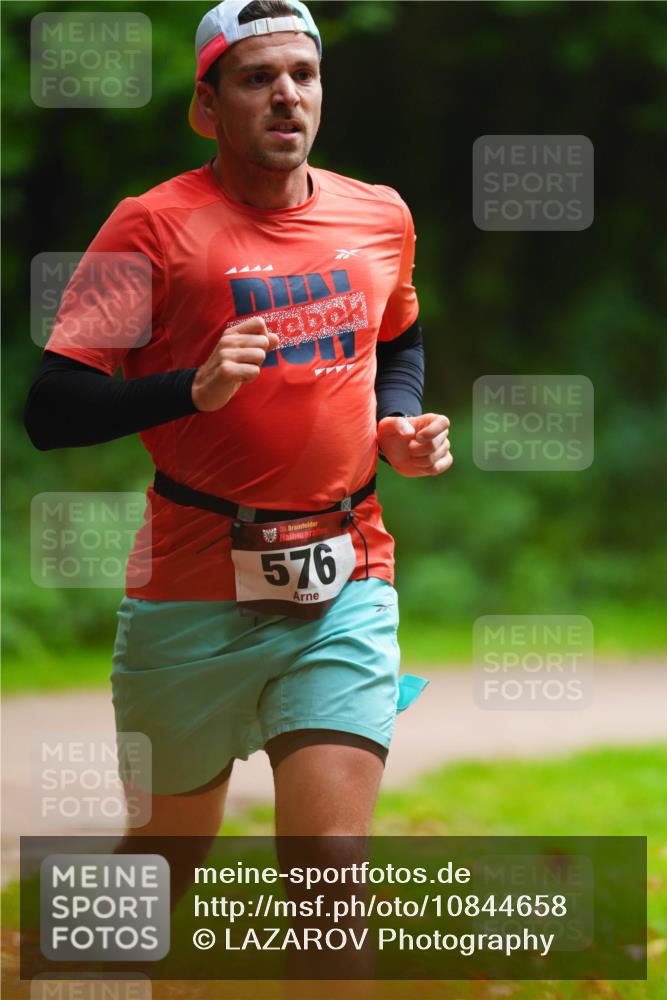 11.10.2026 - Bramfelder Halbmarathon 2026 LAZAROV Photography http://msf.ph/oto/10844658 11.10.2026 11:03:28 Laufen 35, 576 meine-sportfotos.de