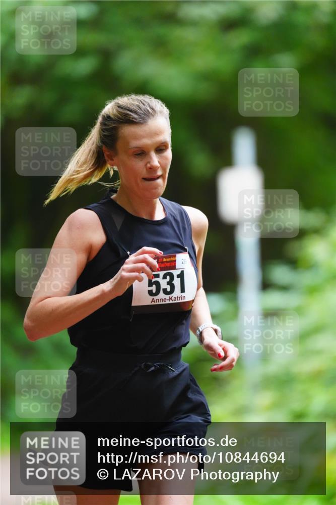11.10.2026 - Bramfelder Halbmarathon 2026 LAZAROV Photography http://msf.ph/oto/10844694 11.10.2026 11:04:25 Laufen 5, 283, 531 meine-sportfotos.de