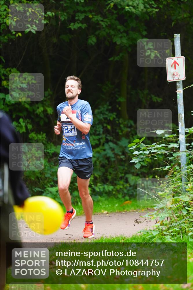 11.10.2026 - Bramfelder Halbmarathon 2026 LAZAROV Photography http://msf.ph/oto/10844757 11.10.2026 11:05:52 Laufen 2 meine-sportfotos.de