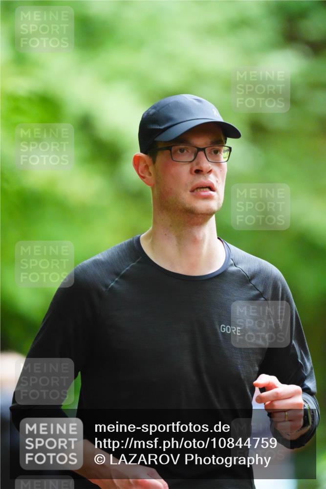 11.10.2026 - Bramfelder Halbmarathon 2026 LAZAROV Photography http://msf.ph/oto/10844759 11.10.2026 11:05:55 Laufen 656 meine-sportfotos.de