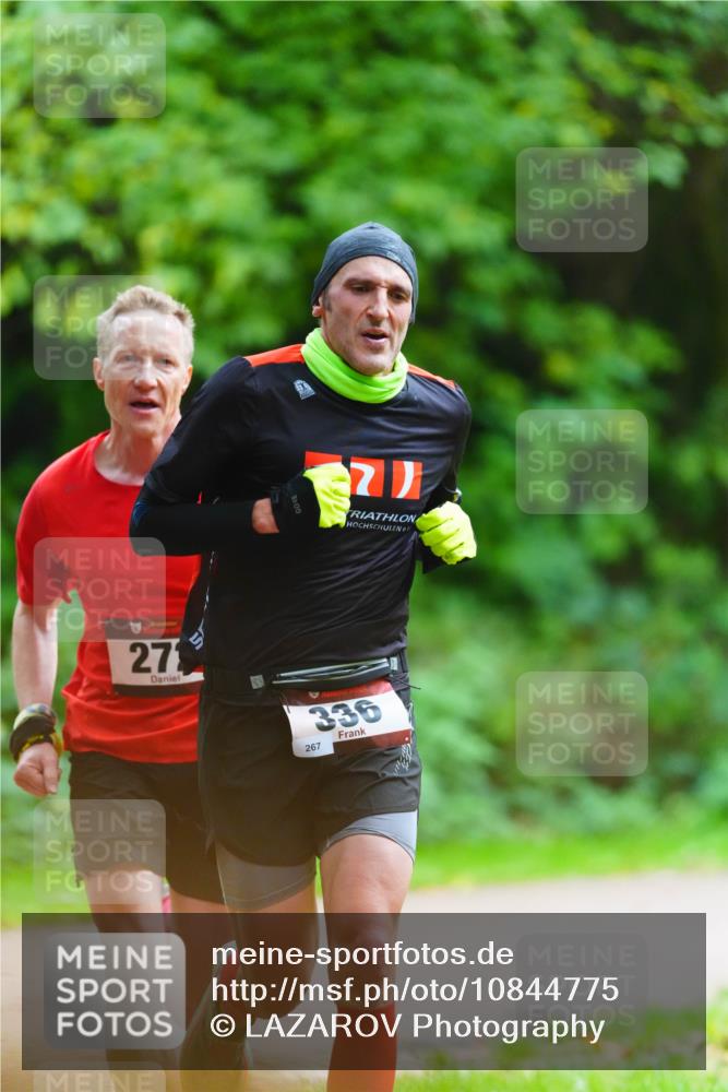 11.10.2026 - Bramfelder Halbmarathon 2026 LAZAROV Photography http://msf.ph/oto/10844775 11.10.2026 11:06:07 Laufen 271, 336, 267 meine-sportfotos.de