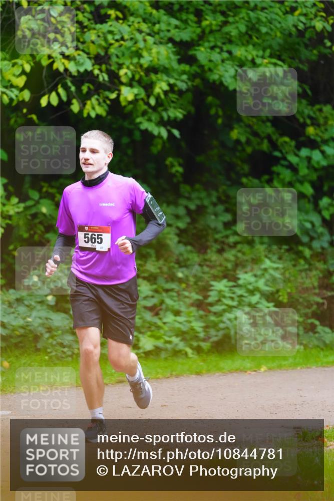 11.10.2026 - Bramfelder Halbmarathon 2026 LAZAROV Photography http://msf.ph/oto/10844781 11.10.2026 11:06:11 Laufen 565, 87 meine-sportfotos.de