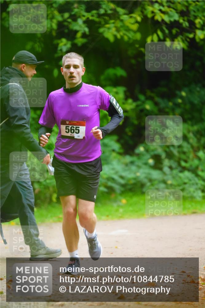 11.10.2026 - Bramfelder Halbmarathon 2026 LAZAROV Photography http://msf.ph/oto/10844785 11.10.2026 11:06:13 Laufen 565, 87 meine-sportfotos.de