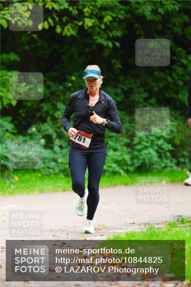 11.10.2026 - Bramfelder Halbmarathon 2026 LAZAROV Photography http://msf.ph/oto/10844825 11.10.2026 11:06:46 Laufen 781 meine-sportfotos.de