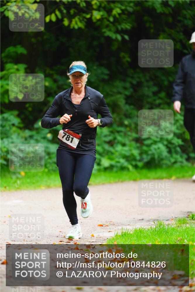 11.10.2026 - Bramfelder Halbmarathon 2026 LAZAROV Photography http://msf.ph/oto/10844826 11.10.2026 11:06:47 Laufen 781 meine-sportfotos.de