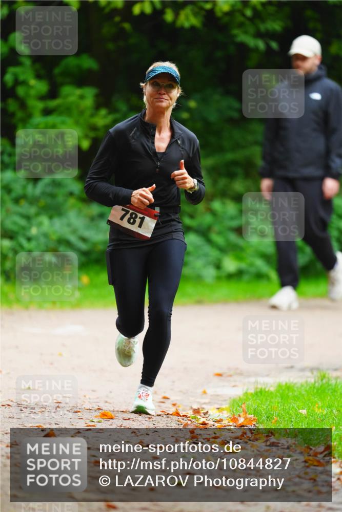 11.10.2026 - Bramfelder Halbmarathon 2026 LAZAROV Photography http://msf.ph/oto/10844827 11.10.2026 11:06:48 Laufen 781 meine-sportfotos.de