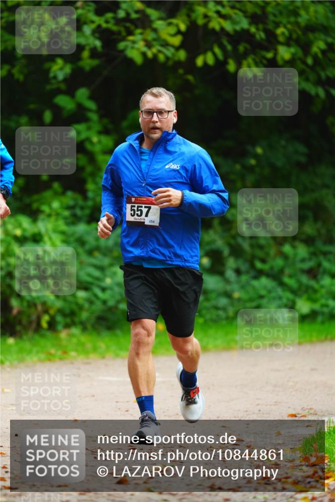 11.10.2026 - Bramfelder Halbmarathon 2026 LAZAROV Photography http://msf.ph/oto/10844861 11.10.2026 11:07:18 Laufen 557, 254 meine-sportfotos.de