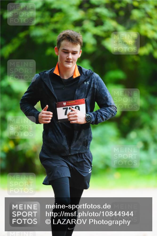 11.10.2026 - Bramfelder Halbmarathon 2026 LAZAROV Photography http://msf.ph/oto/10844944 11.10.2026 11:08:41 Laufen 729 meine-sportfotos.de